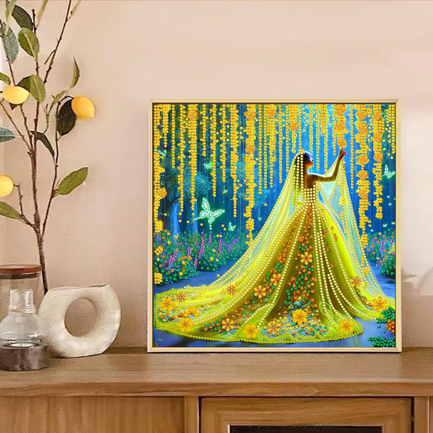 Yellow Dress Beauty - Special Shaped Drill Diamond Painting 30*30CM