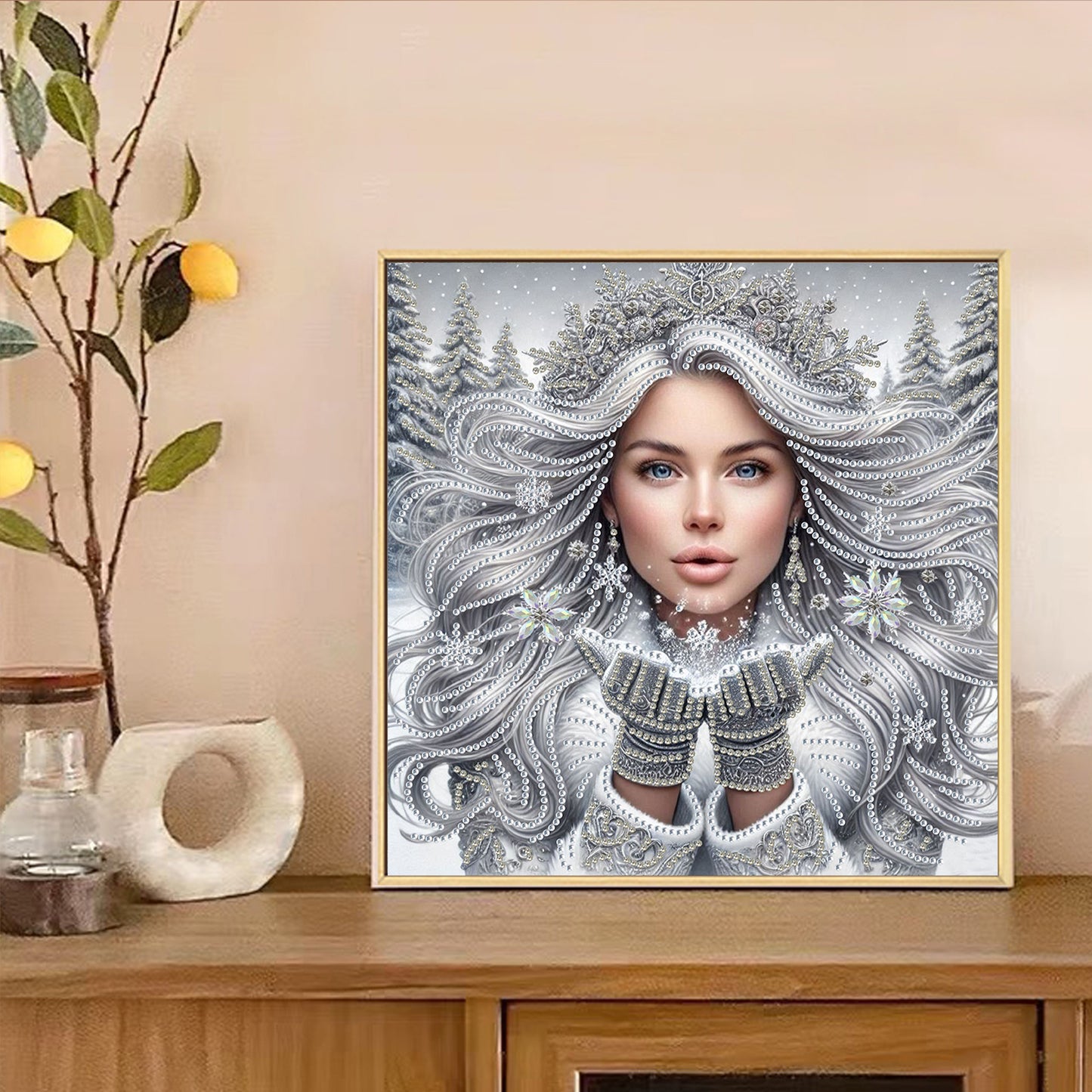 Enchanting Woman - Special Shaped Drill Diamond Painting 30*30CM