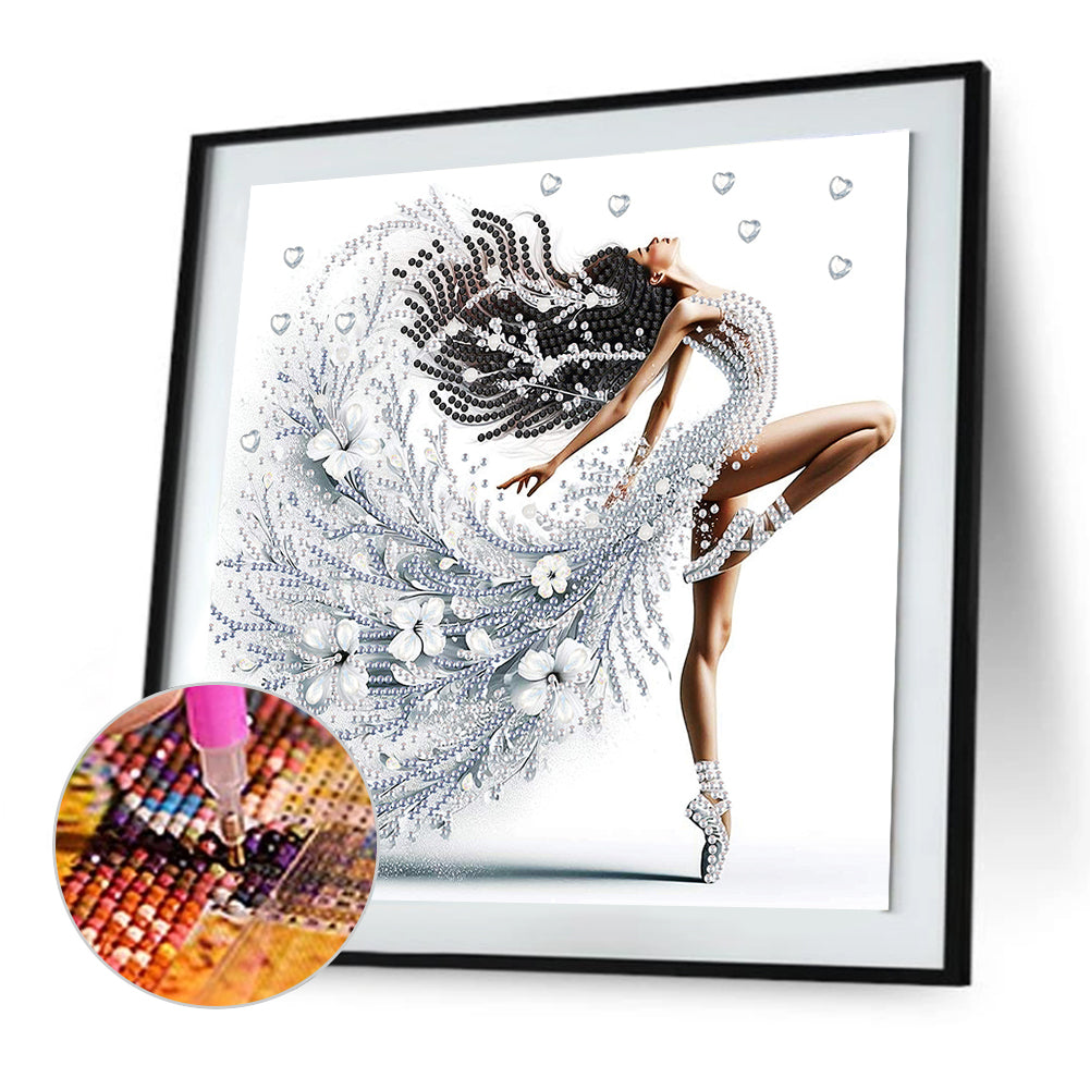 Woman With A Beautiful Skirt - Special Shaped Drill Diamond Painting 30*30CM