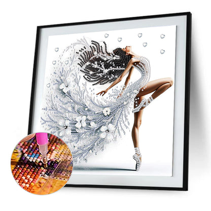 Woman With A Beautiful Skirt - Special Shaped Drill Diamond Painting 30*30CM