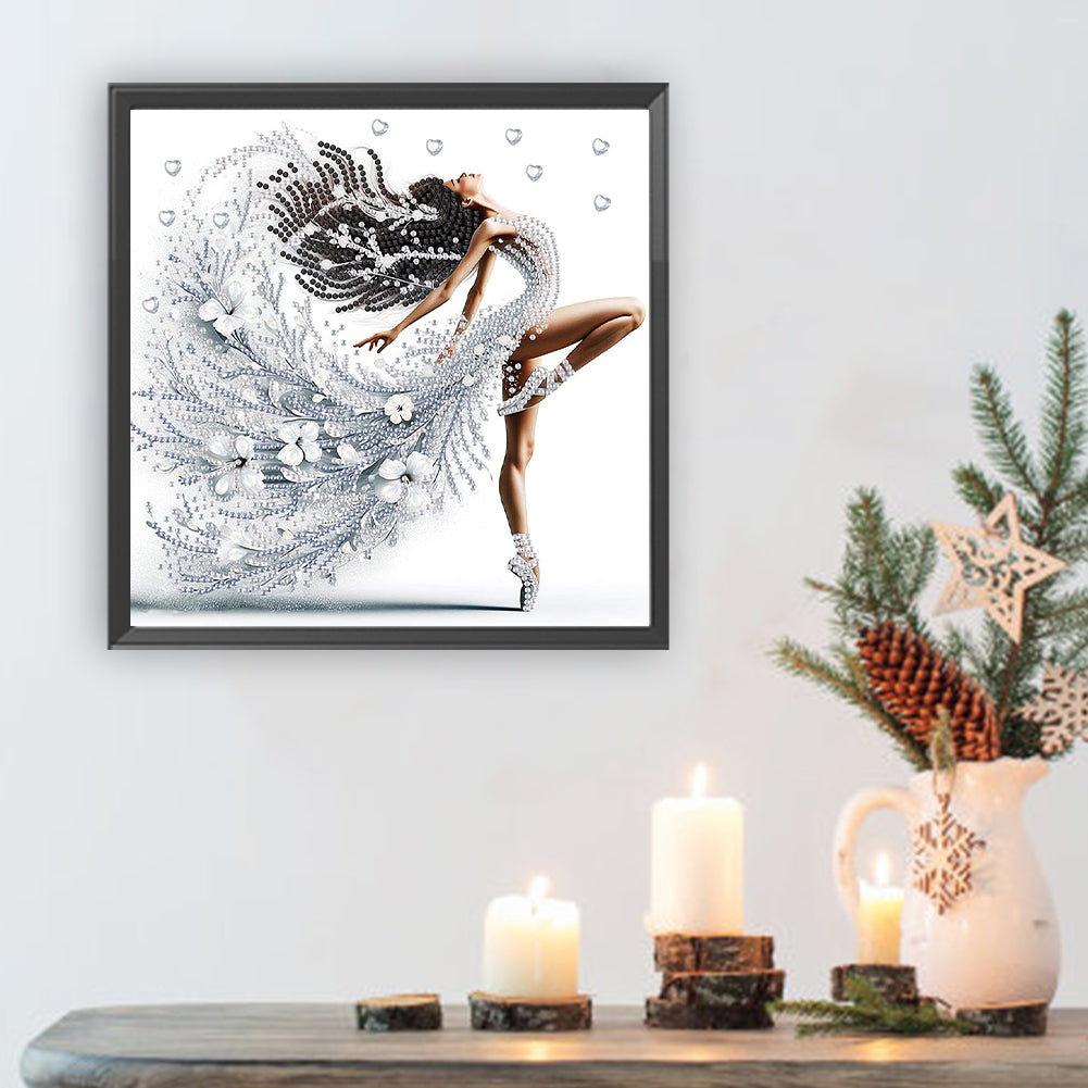 Woman With A Beautiful Skirt - Special Shaped Drill Diamond Painting 30*30CM