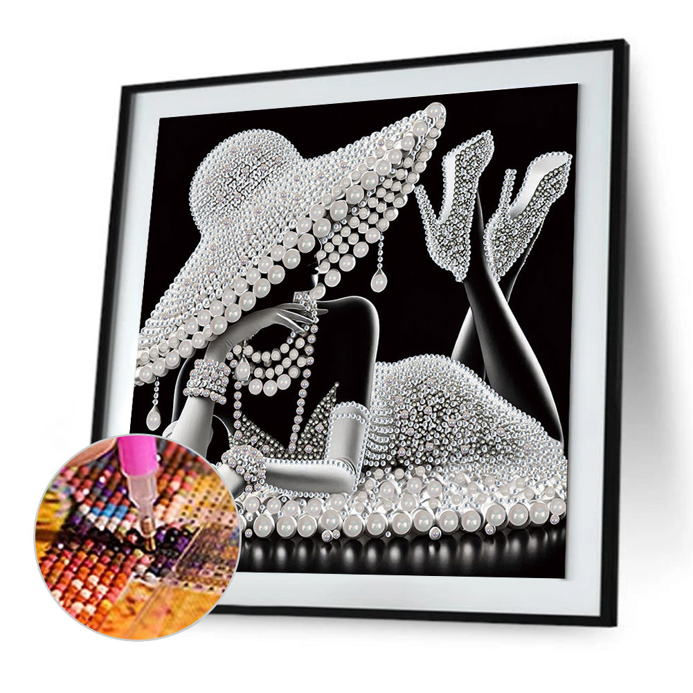 Elegant Lady - Special Shaped Drill Diamond Painting 30*30CM