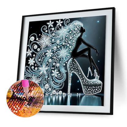 Elegant Lady - Special Shaped Drill Diamond Painting 30*30CM