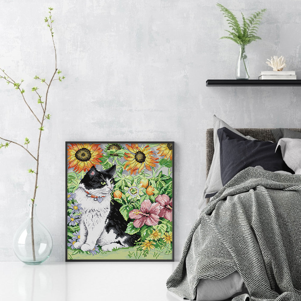 Cat In The Flowers - 14CT Stamped Cross Stitch 30*35CM(Joy Sunday)