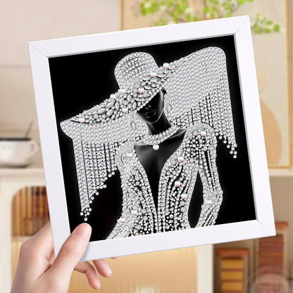 Elegant Woman - Special Shaped Drill Diamond Painting 15*15CM