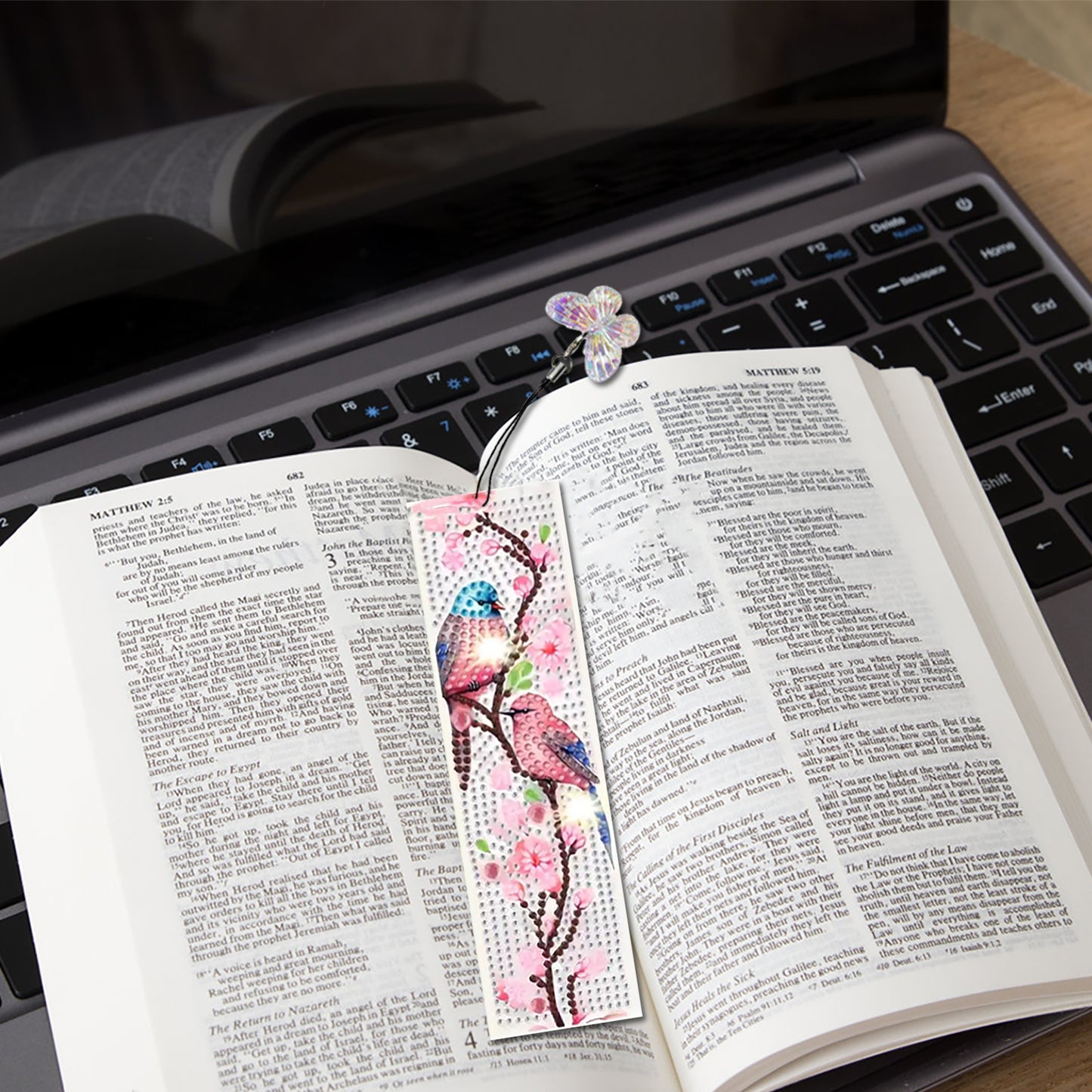 5Pcs Bird DIY Diamond Bookmark Art Projects with Crystal Pendant for Book Lovers