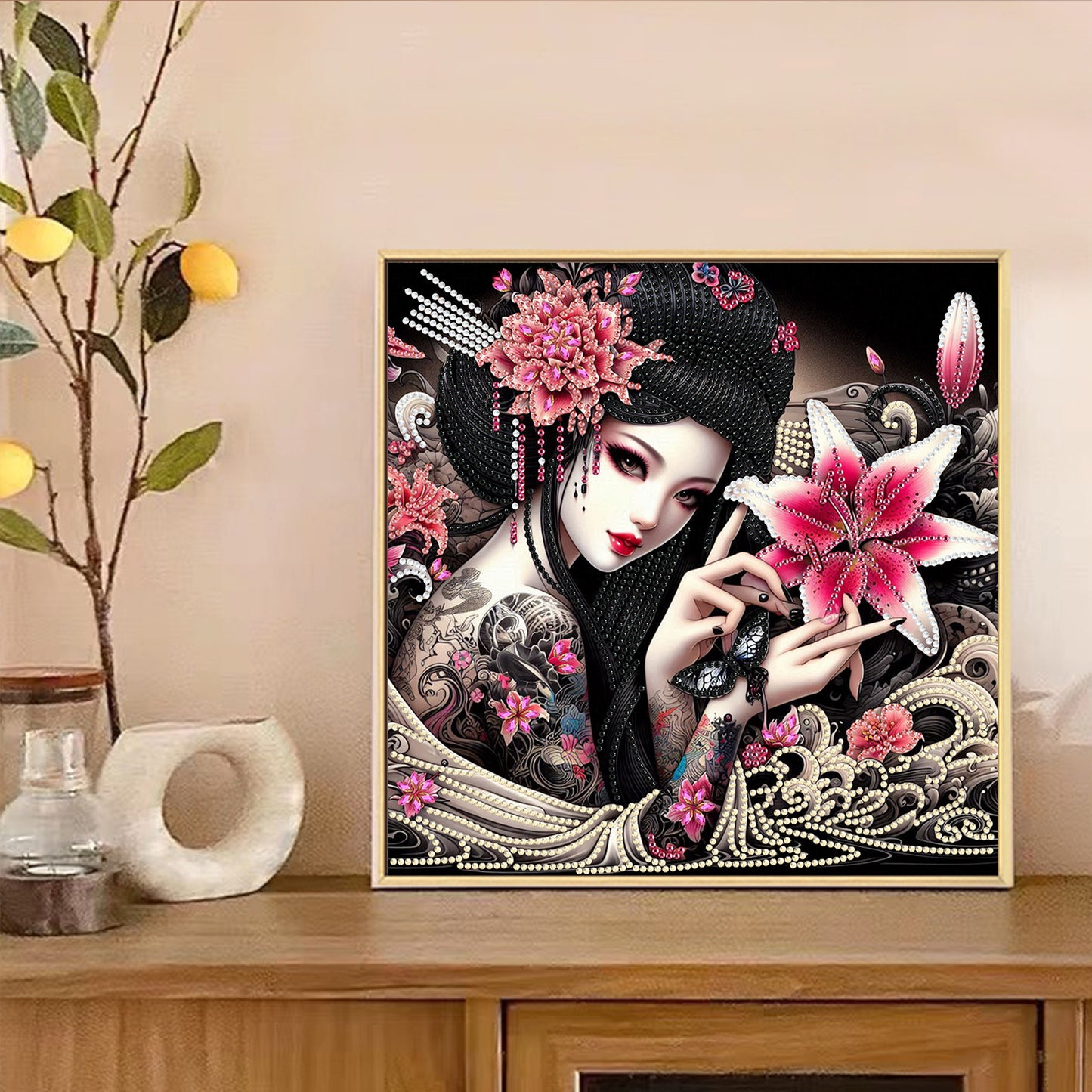 Enchanting Geisha Woman - Special Shaped Drill Diamond Painting 30*30CM