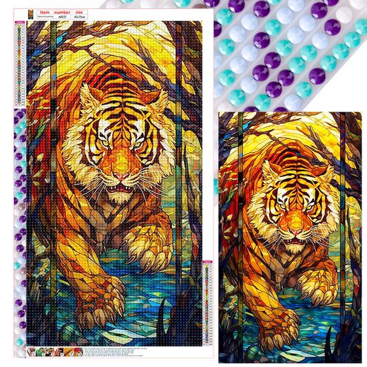 Attacking Tiger - Full Round Drill Diamond Painting 40*70CM