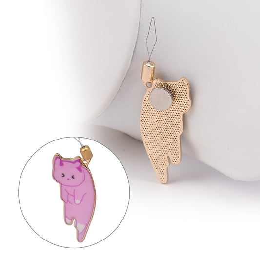 Cute Cat Magnetic Needle Holder Threader Household Magnetic Pin Holder (Pink)