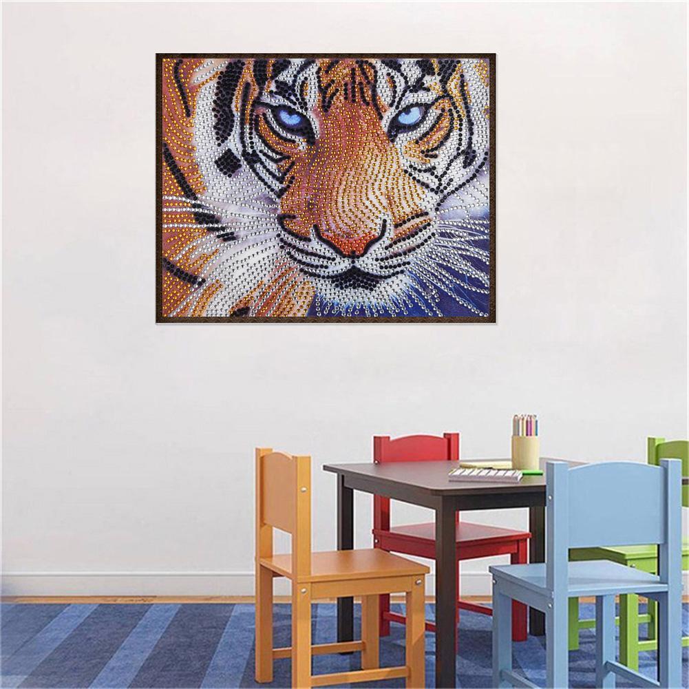 Tiger - Special Shaped Drill Diamond Painting 25*30CM