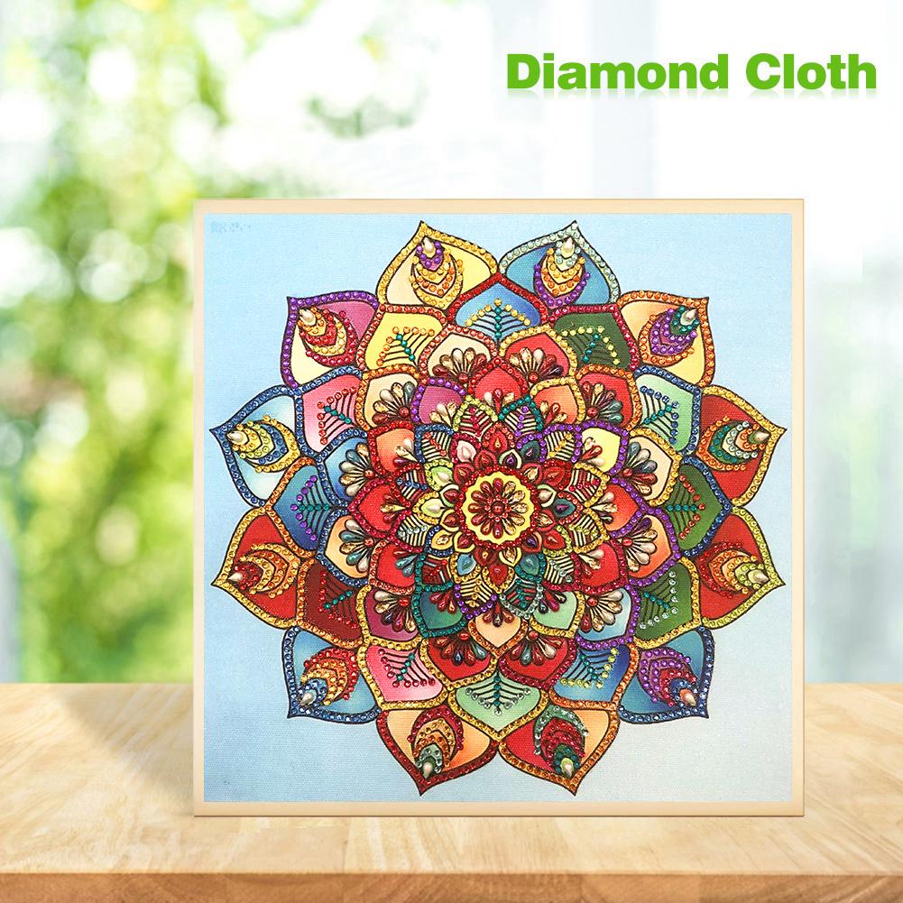 Datura - Special Shaped Drill Diamond Painting 30*30CM