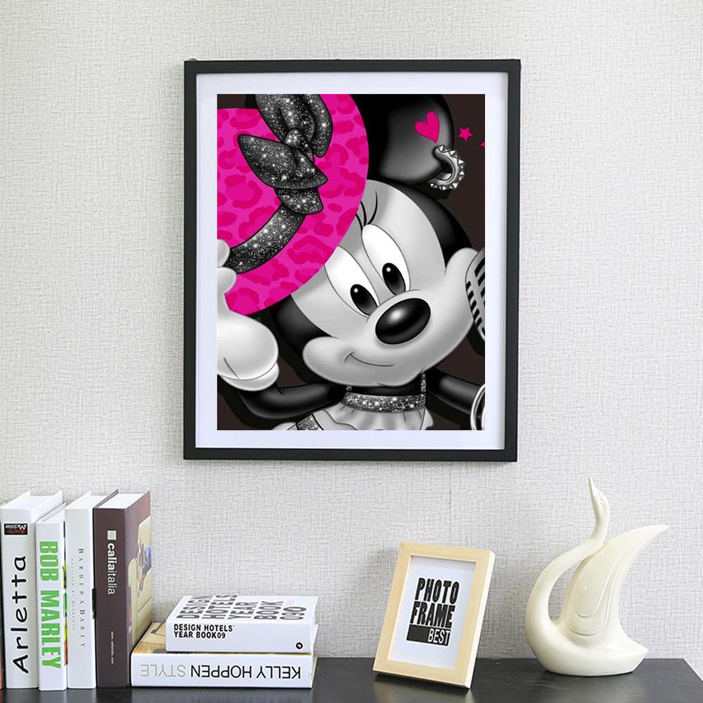 Minnie - Full Round Drill Diamond Painting 30X40CM