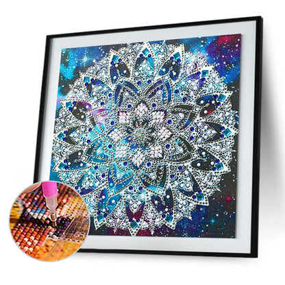 Datura - Special Shaped Drill Diamond Painting 30*30CM