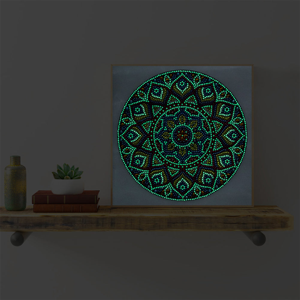 Luminous Datura - Special Shaped Drill Diamond Painting 30*30CM