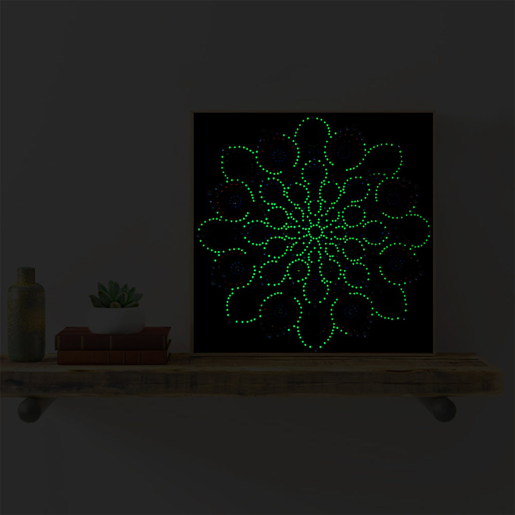 Luminous Datura - Special Shaped Drill Diamond Painting 30*30CM