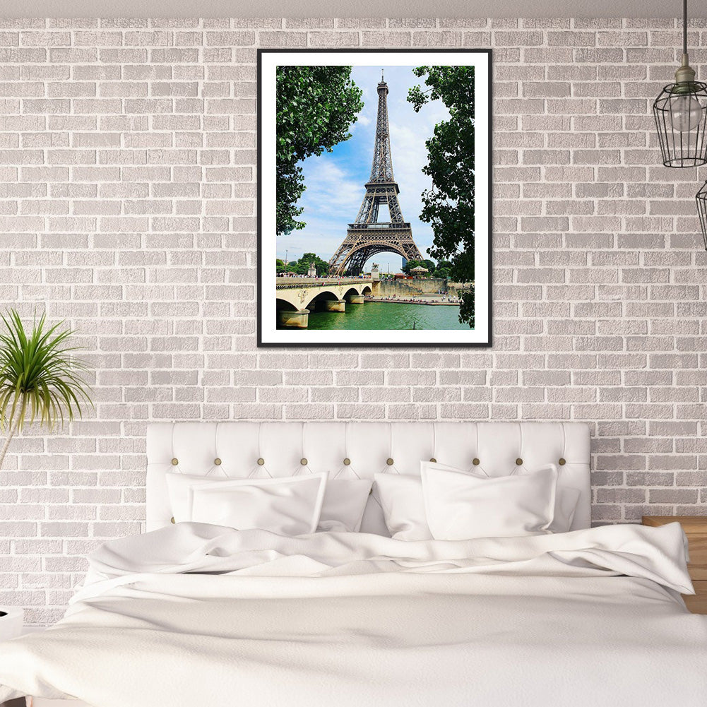Eiffel Tower - Full Round Drill Diamond Painting 30*40CM