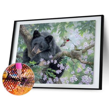 Black Bear On Tree - Full Round Drill Diamond Painting 40*30CM