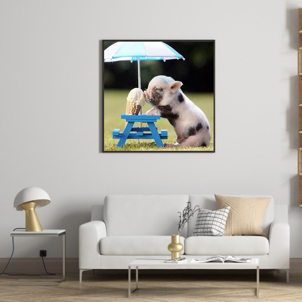 Pig Eating Ice Cream - Full Round Drill Diamond Painting 50*50CM